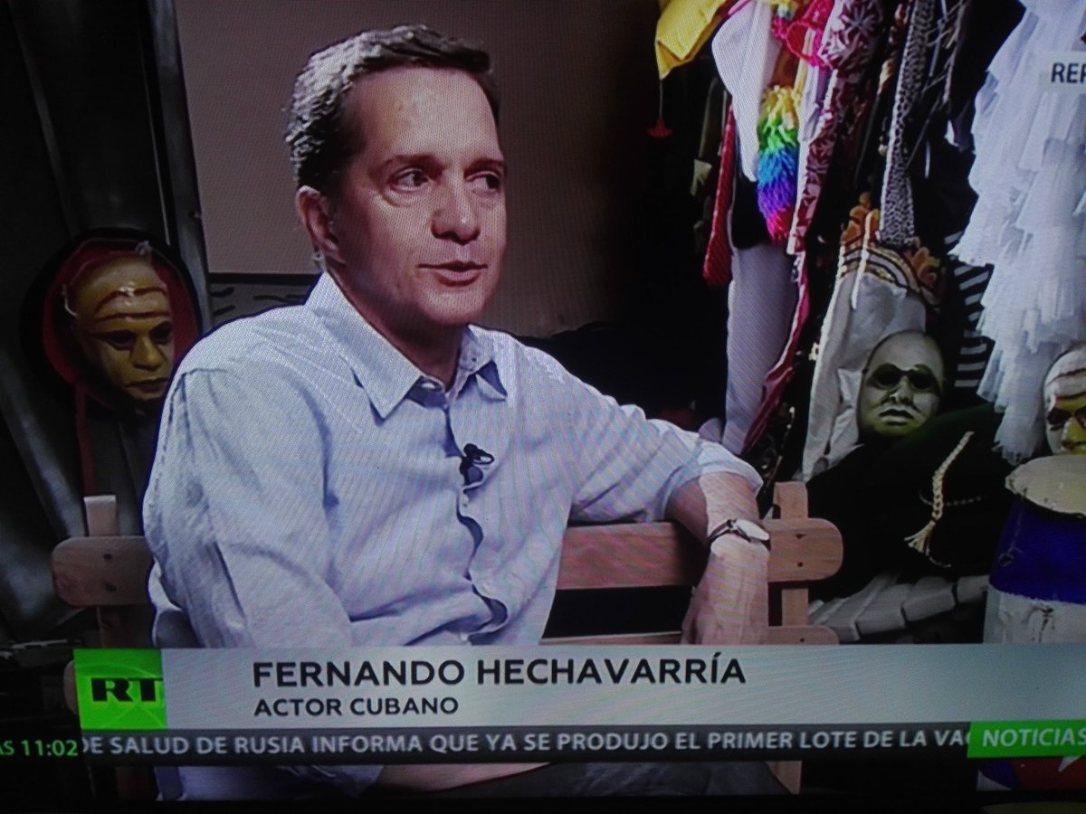 UNEAC_online's tweet photo. 📺#Ahora en #RT el periodista Oliver Zamora Oria entrevista al gran actor cubano Fernando Hechavarría. Conoce detalles de su amplia trayectoria por los diferentes medios artísticos.
#UNEAC
#CubaEsCultura
#Cuba🇨🇺 https://t.co/n5O31wUDcQ