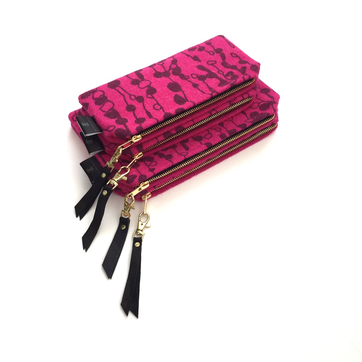 anncharlish's tweet photo. Loving this #silkscreenprinted #bubblegumpink #harristweed https://t.co/sE4241sHls