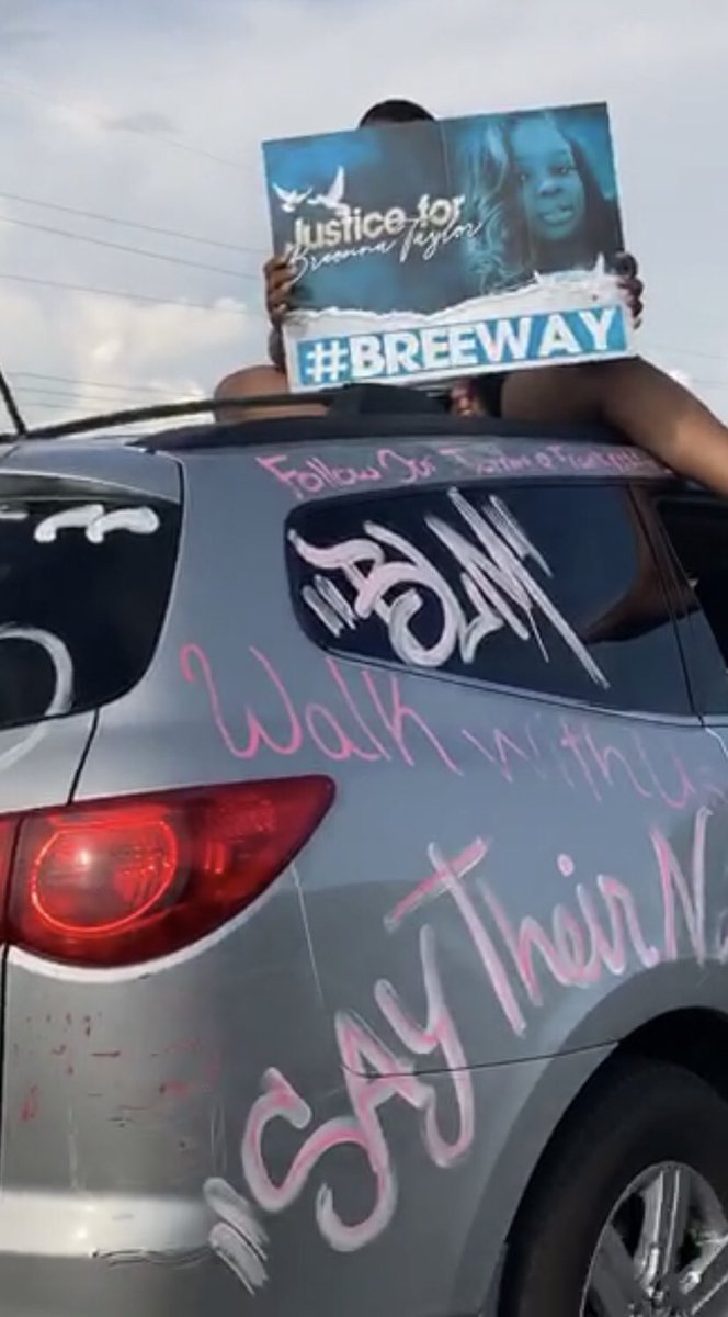 just2classy2002's tweet photo. Highlights from yesterday’s journey #FrankNitty #NittyNation #BreeWay #MarchtoWashington https://t.co/paxE0luijM