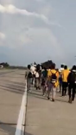 just2classy2002's tweet photo. Highlights from yesterday’s journey #FrankNitty #NittyNation #BreeWay #MarchtoWashington https://t.co/paxE0luijM