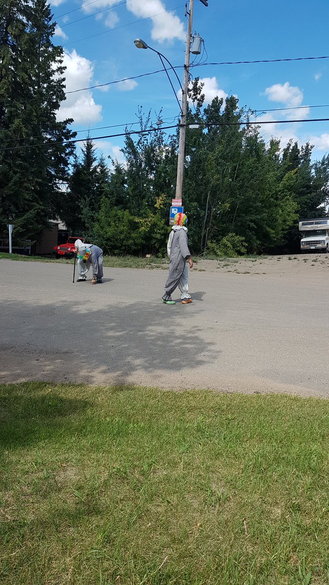 People are applauding this him. "Good one!"