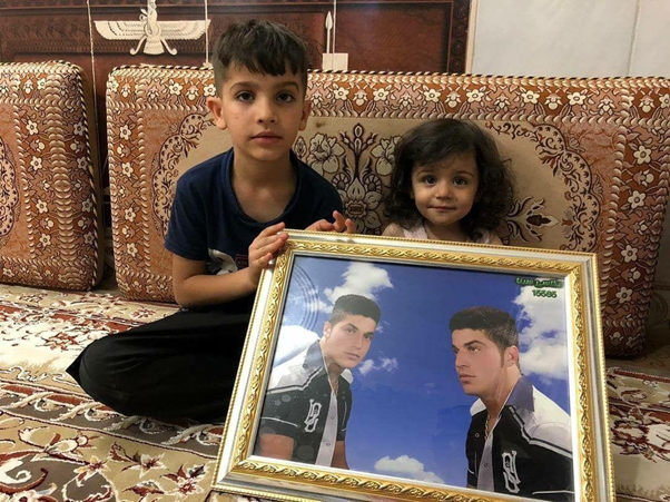 These are the children of Abbas Mohammadi, a young man who joined protests in Dec 2017/Jan 2018 seeking better living conditions.His execution is imminent, reports indicate.Help us save them.At least for these two... #StopExecutionsInIran  #FreePoliticalPrisoners #عباس_محمدی