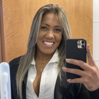 BarbaraGoleira's tweet photo. #NovaFotoDoPerfil https://t.co/yxC8In8Vpt