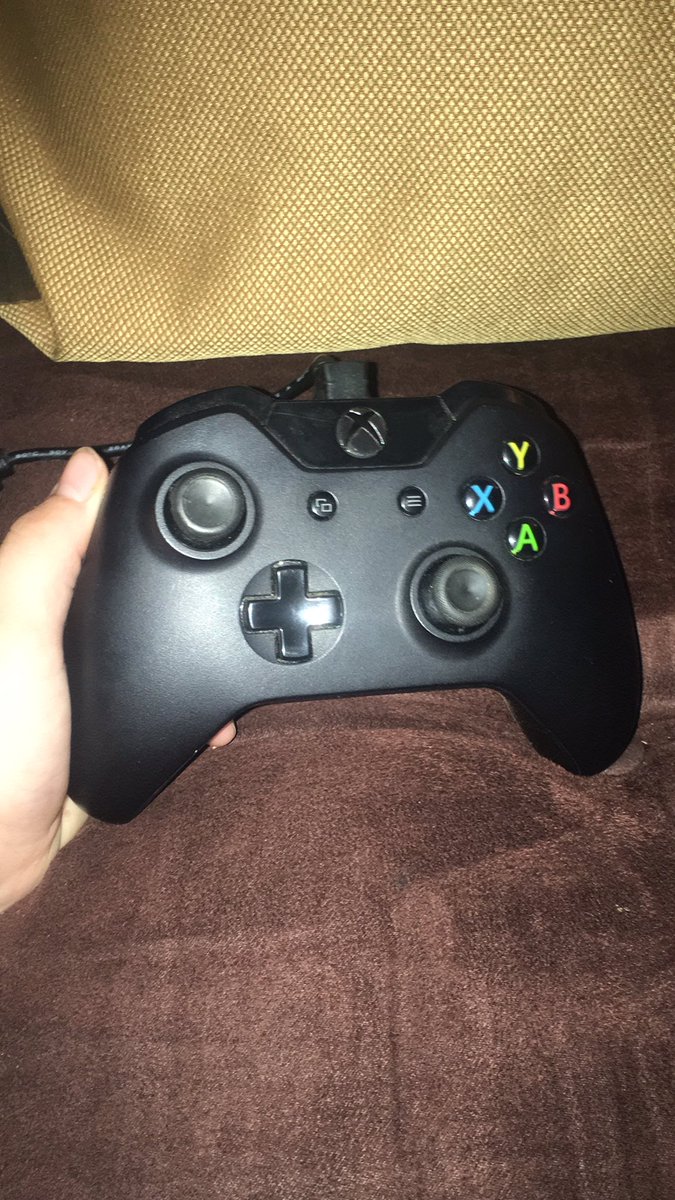 JaseyThe's tweet photo. Ayyy, where’s my gamer girls at? https://t.co/mMQYNm3r4D