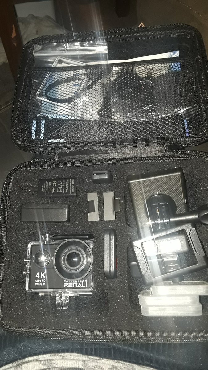 PinkE215's tweet photo. some one is about to be back to vloging https://t.co/xqrgo5Xp9e