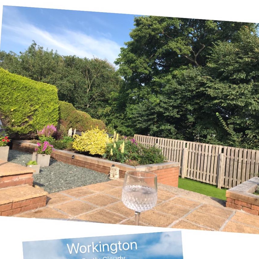 ....and relax... sweet annual leave.... long 6 month in IPCT...not sure if it's me or the new car needing this break more.... 3k mile clocked in 9 week... going from West to East ...and repeat.... still smiling but more than ready to switch off 🙃