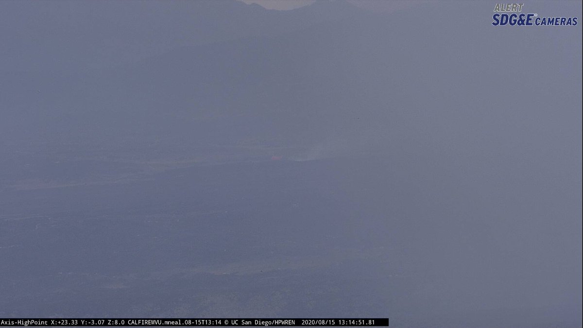 engineco16's tweet photo. Good drop T-70! π
#CaryFire Cary Rd x/Hwy.371 in #Anza @CALFIRERRU https://t.co/1pqXx2KBrG