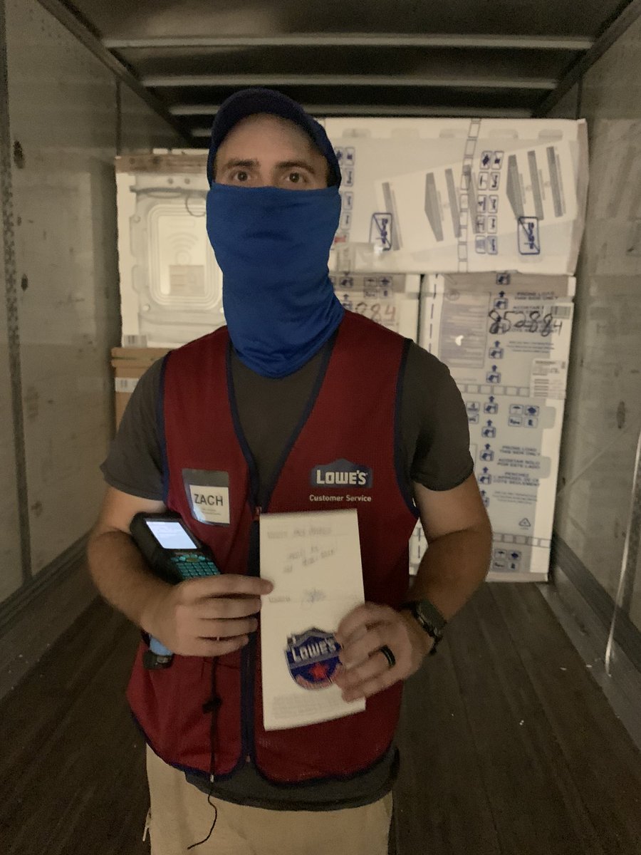 Kendall and Zach earned Red Stars for providing outstanding service this week.  <a href="/Lowesofjohnson1/">Lowesofjohnsoncity737</a> <a href="/1280Market/">Market 1280</a>