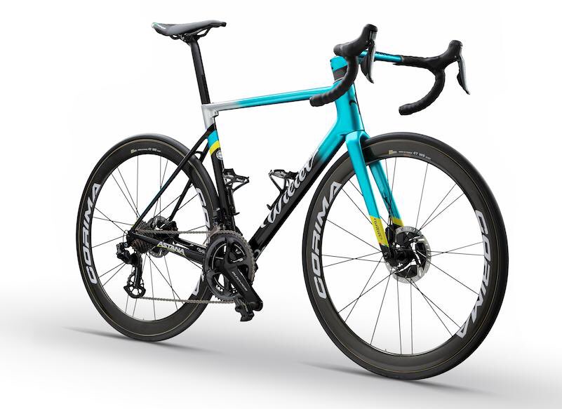 667ed's tweet photo. I know that I’m a regular supporter of the #savetherimbrake movement, but watching @jakob_fuglsang bring this home at #Lombardia today has brought me great joy. Just look at it, It’s bloody lovely! #lovemywilier https://t.co/npXZDvKpvw