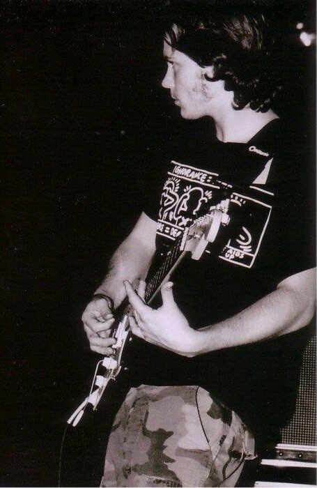 . * • . • kurt cobain and river phoenix playing guitar • . * . . *  .   • . .   :  .     • . *  .   .   *  •   .   •   .    .  *    •  . *.    *. •   .   *     *.   .   •.    *.  — a thread