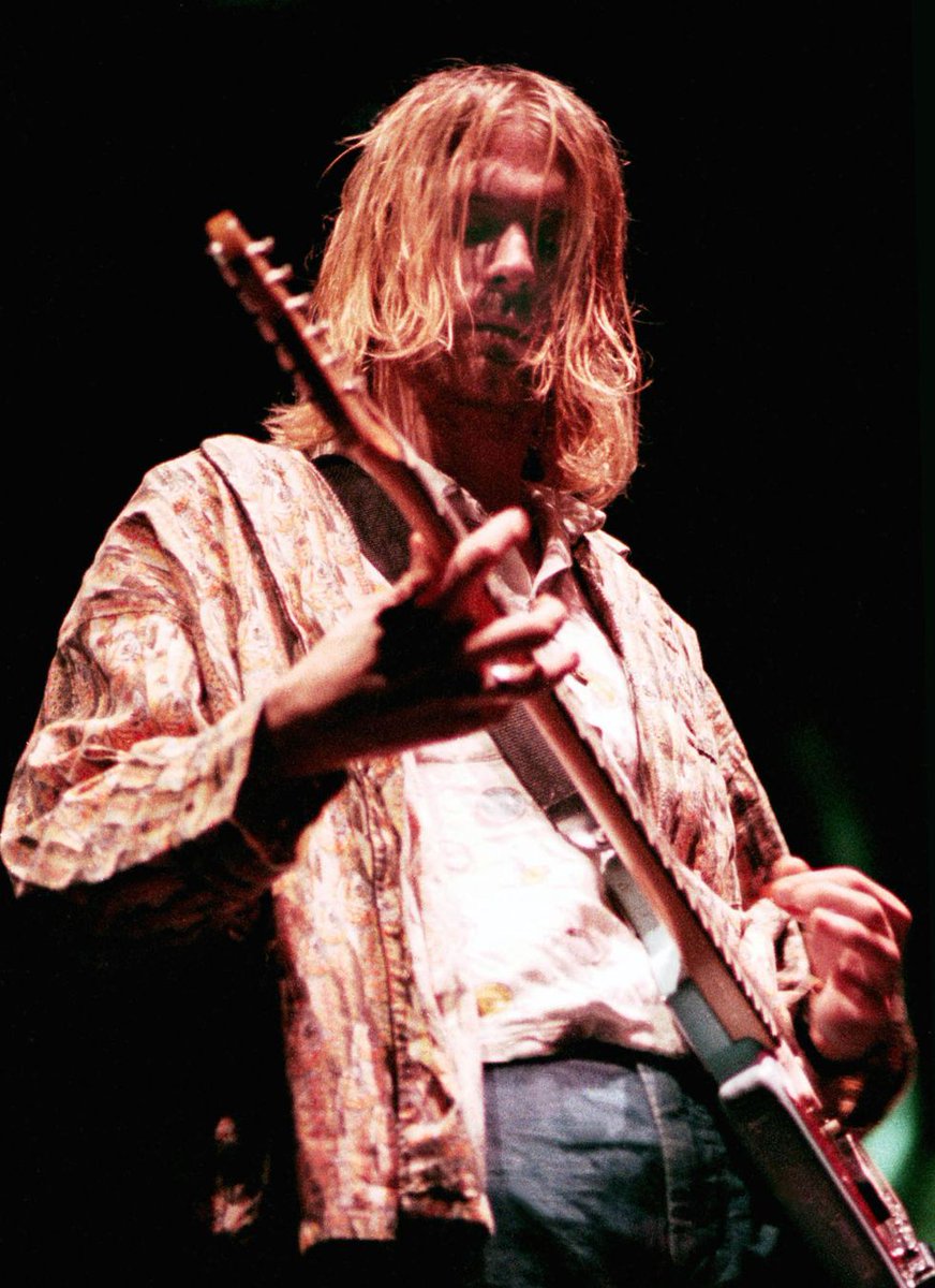 . * • . • kurt cobain and river phoenix playing guitar • . * . . *  .   • . .   :  .     • . *  .   .   *  •   .   •   .    .  *    •  . *.    *. •   .   *     *.   .   •.    *.  — a thread
