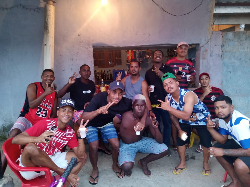 OsAliadosfc's tweet photo. Amanhã tem final e os cria tá como ⚪🔵🐸🍺🥃 https://t.co/HMwA0I07AC