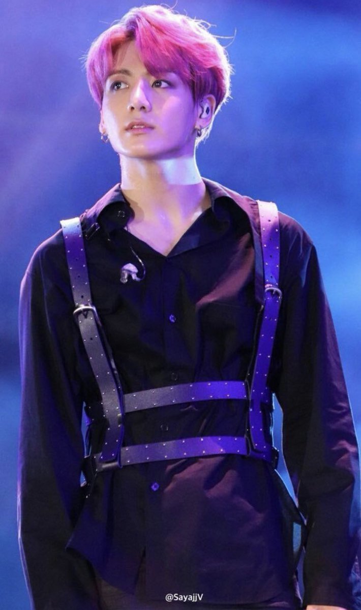 jungkook’s exposed chest ; a needed thread