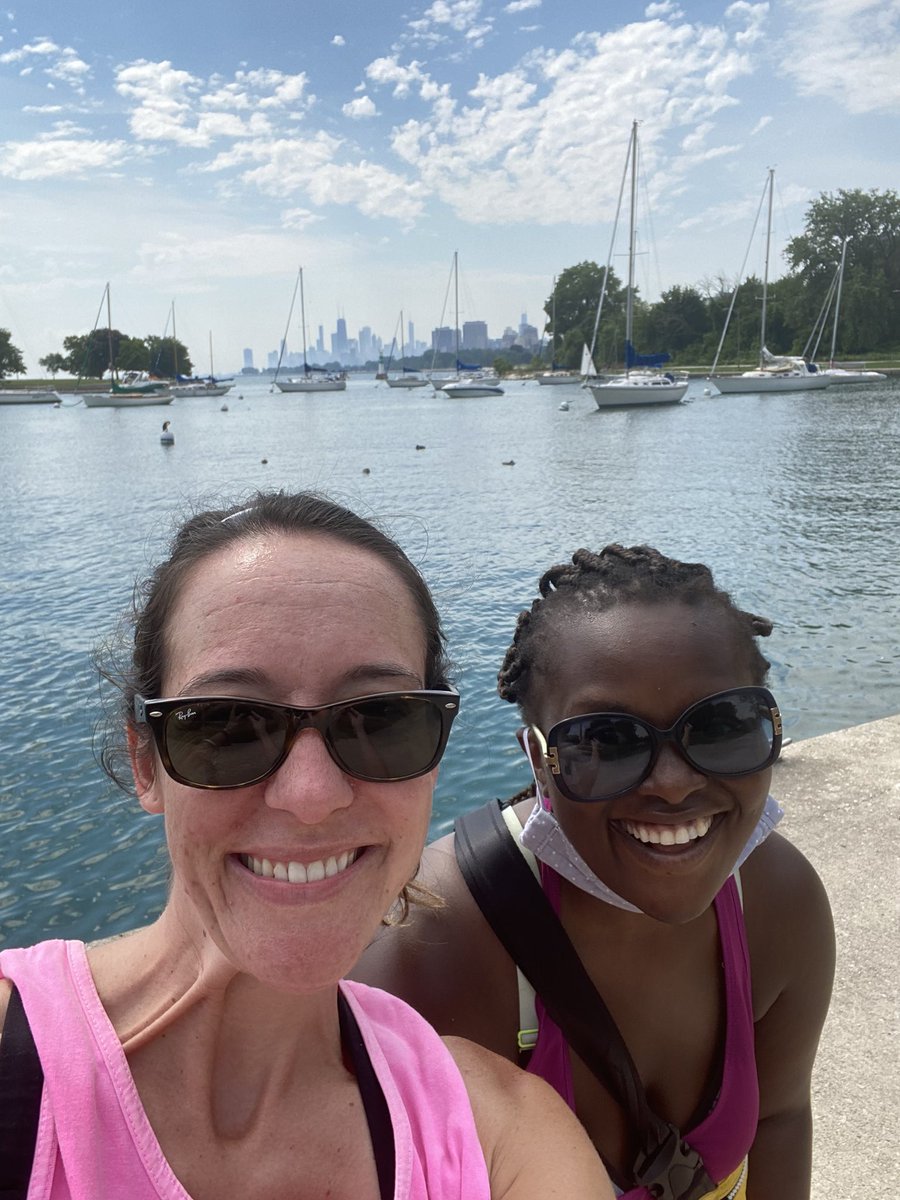 Jay walking in the Windy City in honor of the #Creighton5K. We have so much 💙 for @Creighton that we more than doubled the distance this morning! Proud to be a @CreightonAlumni! #jaysallday #curapersonalis #AMDG