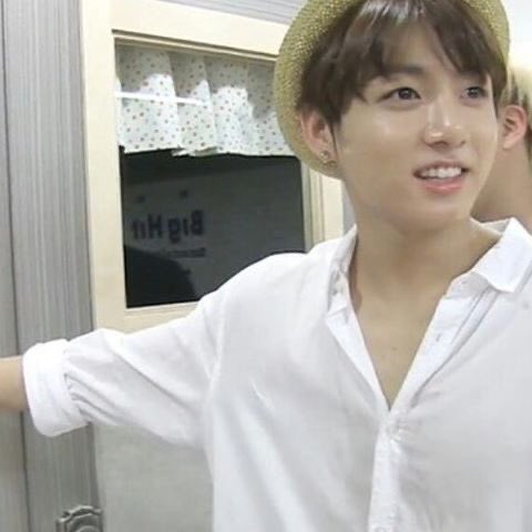 jungkook’s exposed chest ; a needed thread