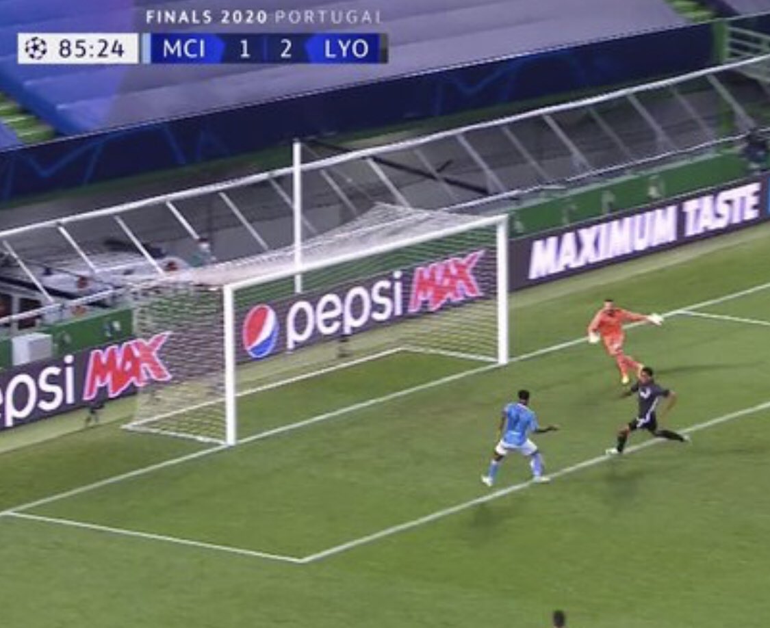 TRNDR Football tweet media