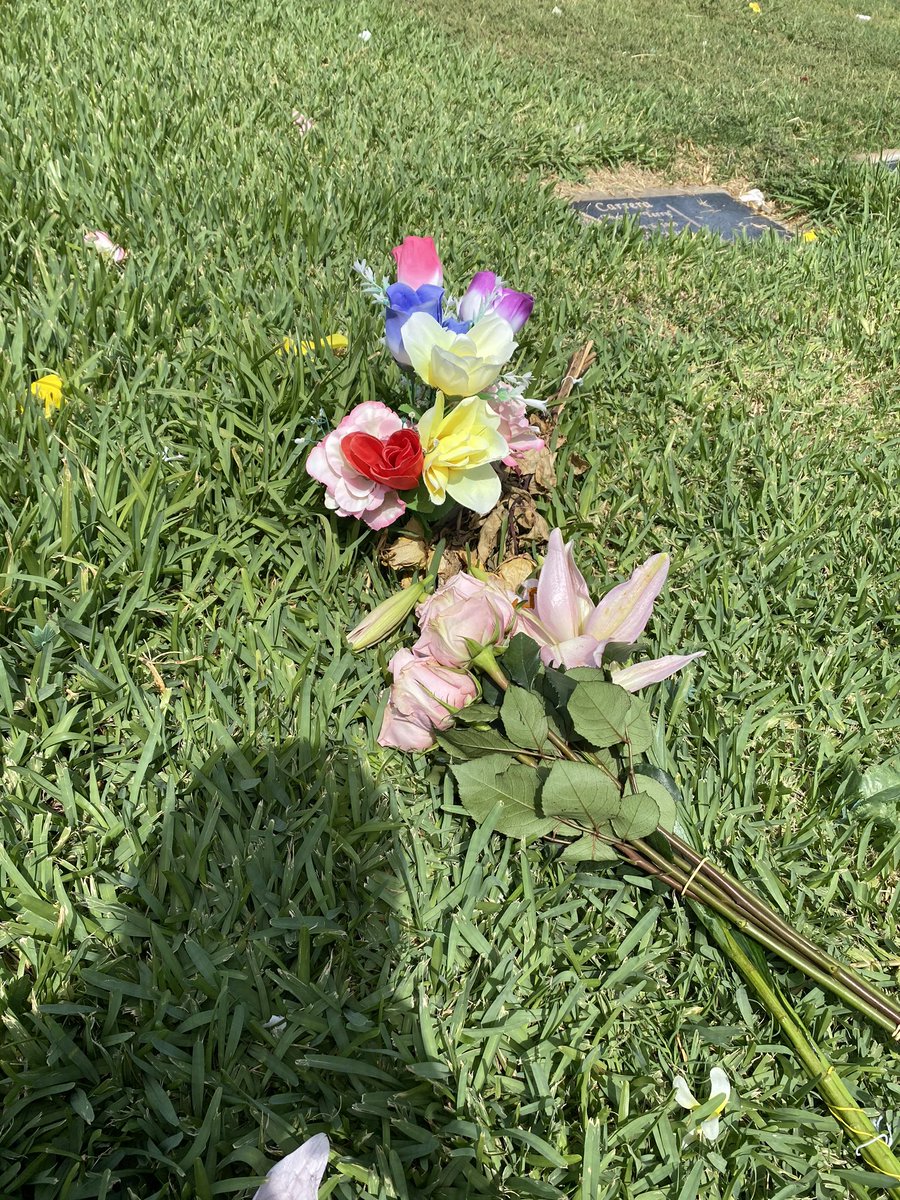 perdomoj8's tweet photo. It’s been 2 years already.... &amp; I think about you everyday, miss you so much Lesley https://t.co/8pWbO6yhlR