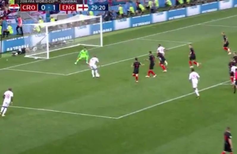 rushhcfc's tweet photo. Now we know why Kane never squared it to Sterling... https://t.co/Q0OmHEgOPx