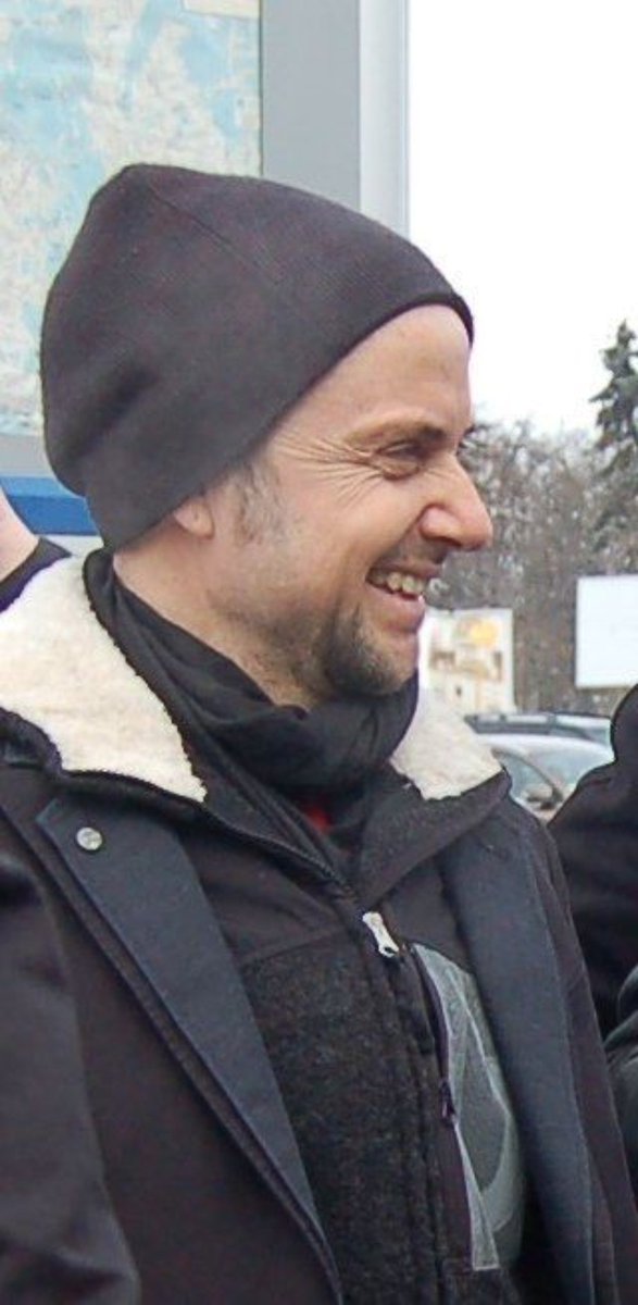 ᴘᴀᴜʟ ʟᴀɴᴅᴇʀꜱ ꜱᴍɪʟɪɴɢ•ᴀ ᴛʜʀᴇᴀᴅ•