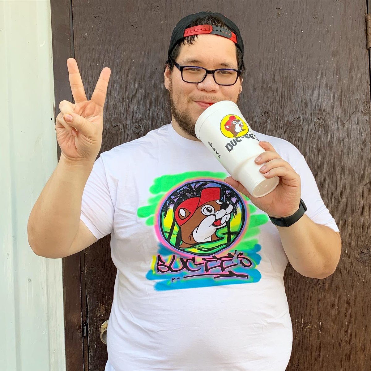 GregoryLWBogard's tweet photo. Always a kid at heart. STAY RAD! #bucees #buceesfan #photoshoot #rookiemodel https://t.co/ECH2RSeaPK