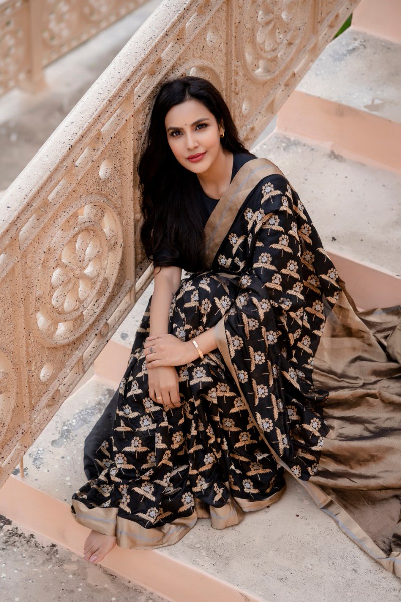 Magneticqueen's tweet photo. #PriyaAnand @PriyaAnand https://t.co/GZJDS7xRtE