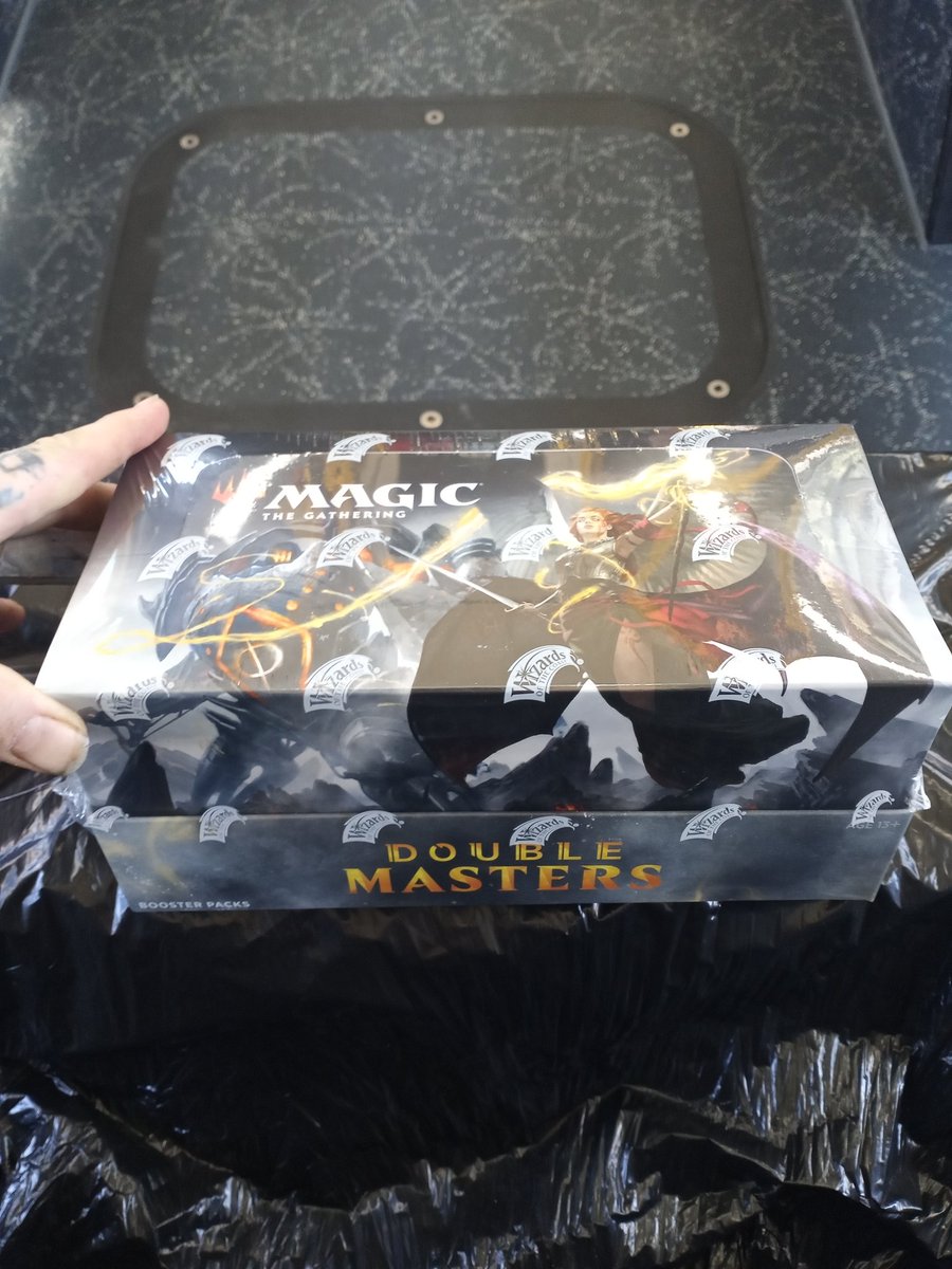 FlagshipMagic's tweet image. I have a date with Double Masters and I hope to get lucky! 😏
#MagicTheGathering #MTG #TCG