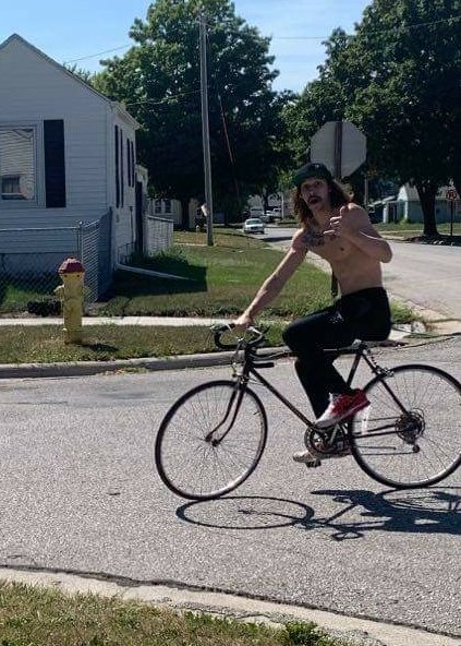 SurgeonMerrill's tweet photo. Rolling into #BJJWoodstock next Saturday like.....
#SubSpectrum #BJJWoodstock #3DaysOfLovePeaceAndJiuJitsu #FeatureMatch #FeelinGroovy #TopMountApparel #TheSurgeon https://t.co/hSx8rGymO7