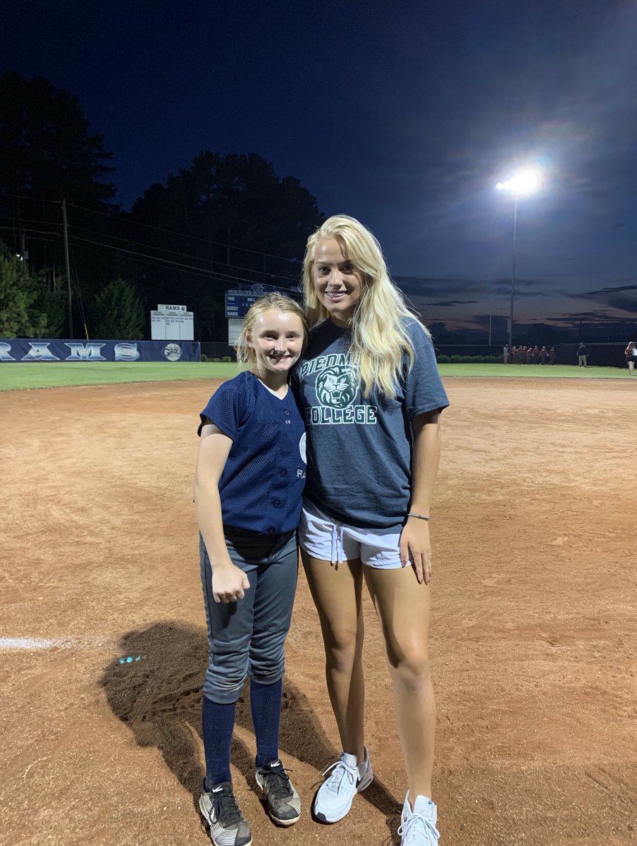 trouttmomof5's tweet photo. Known and loved this sweet girl for 10 years! Hannah, gca upper school pitcher with Hadley❤️ @Coop3721 @CoopersRegina https://t.co/KvlzIUztM8