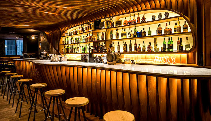 ¿Qué edad tenías cuando te enteraste que *BAR* significa: Beer and Alcohol Room? 🤔