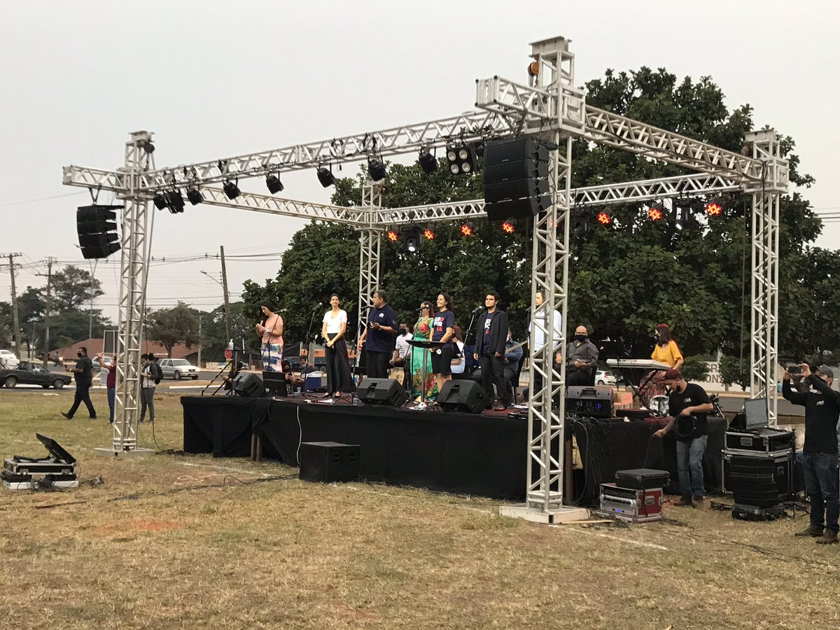 prfernandorios's tweet photo. Igreja sobre rodas em Campo Grande/MS. Centenas de famílias do distrito de Coophavilla 2 reunidas para adorar a Deus com o compromisso de trazer dois amigos para ouvirem a Palavra de Deus. Adventistas Coophavilla; Pr Jefferson Antunes https://t.co/RGHj0w784q