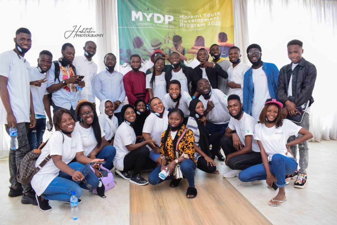 AjibadeBasit4's tweet photo. To those Parents/Guardians out there who are scared or shy to talk about sexual act show try their possible best to educate their child/Children about sex once they clock at Least 10 and above to prevent Influence by peer pressure and society at large
#MYDP2020
#adolescenthealth https://t.co/DY9tMF89FA