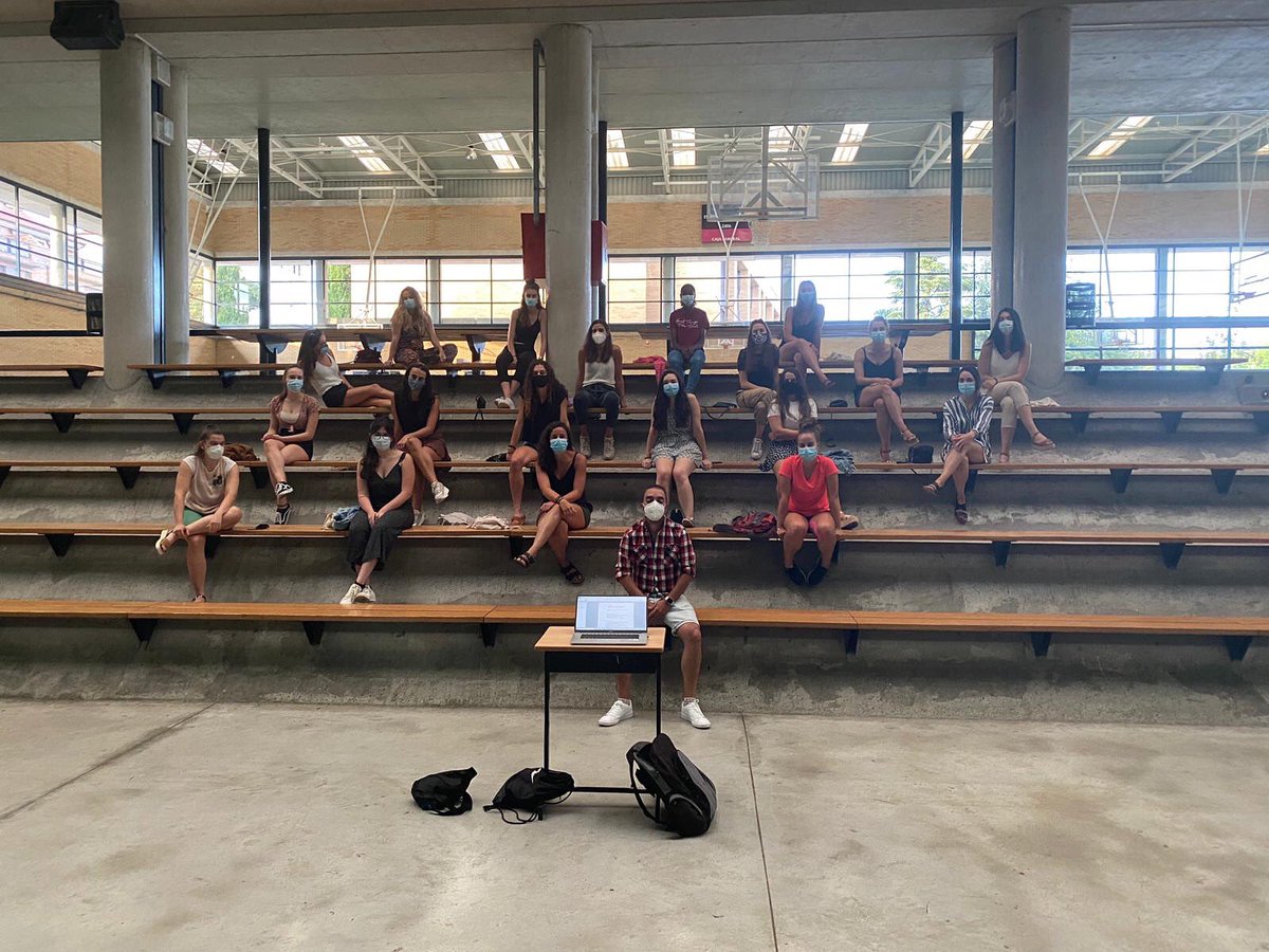 Primera reunión de la temporada de nuestro equipo Senior/Nacional.
¡¡Estamos deseando empezar a trabajar!!💪🏽

Datorren denboraldiko senior eta nazional nesken taldeen lehendabiziko bilera.
Irrikitan gaude lanean berriz hasteko!!💪🏽