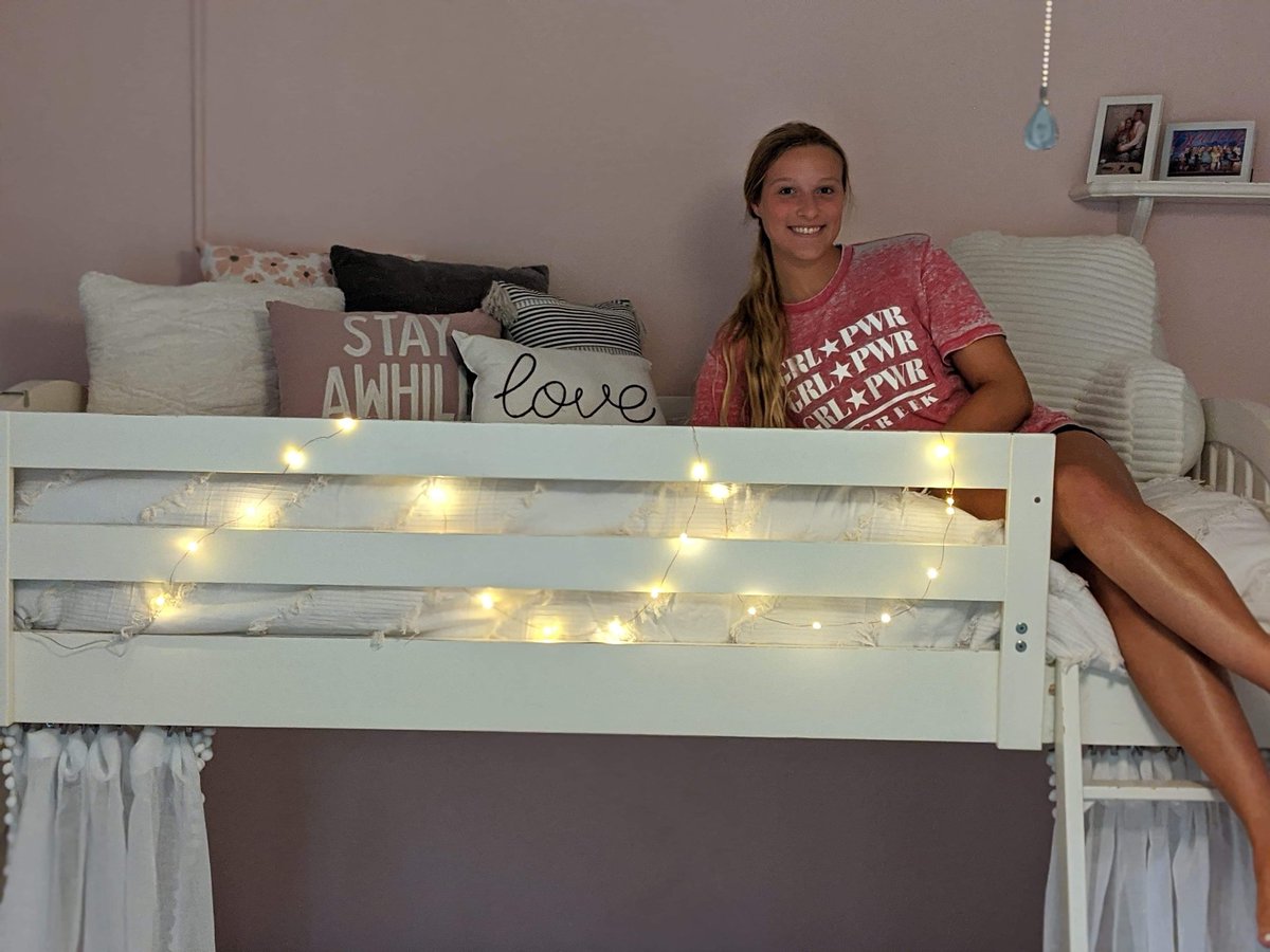 Moving into 261. #goalphaphi #greeklife