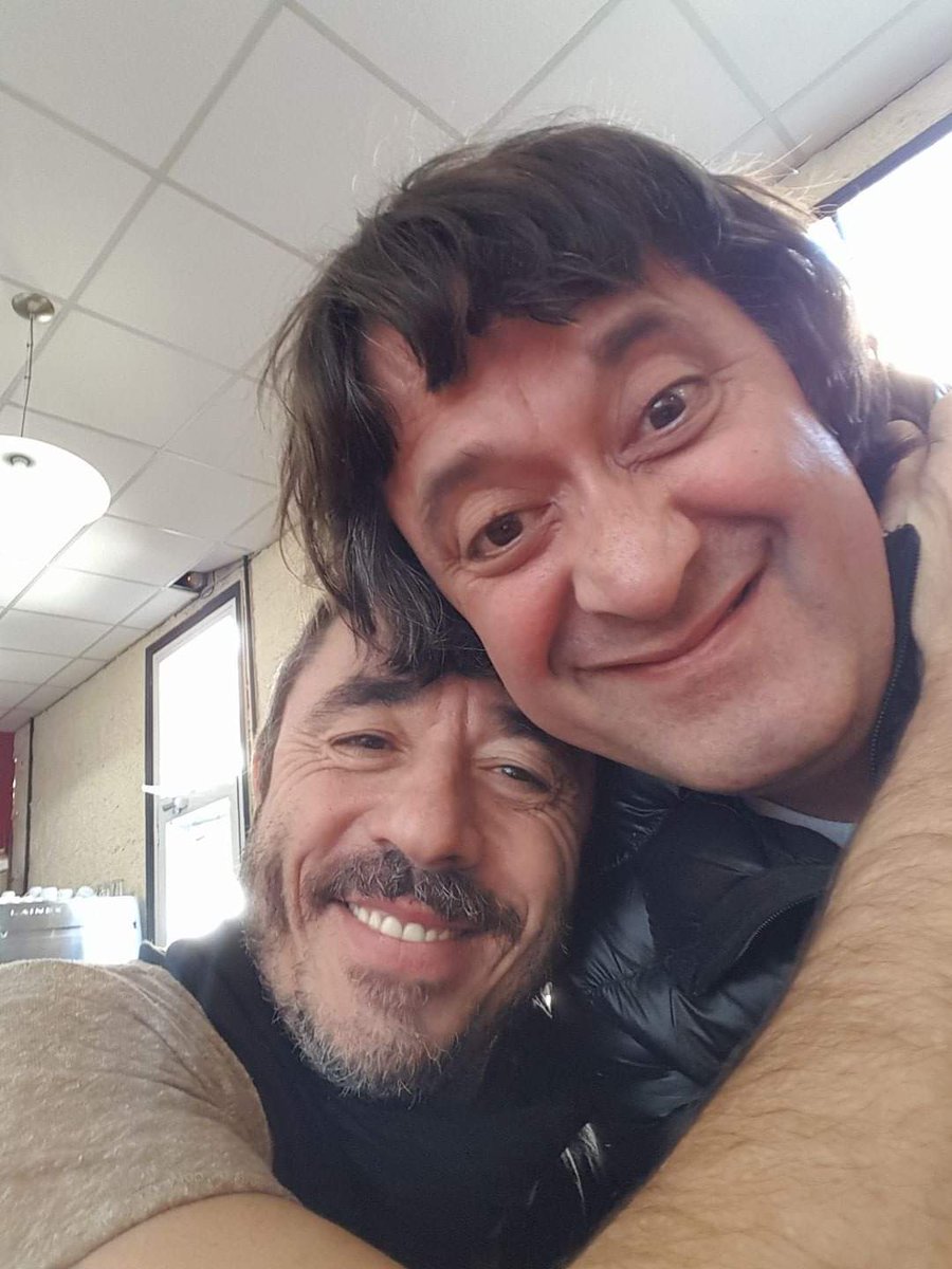 humoristasilva's tweet photo. Ojalá que vuelva el abrazo pronto https://t.co/jXBYEqjTuC