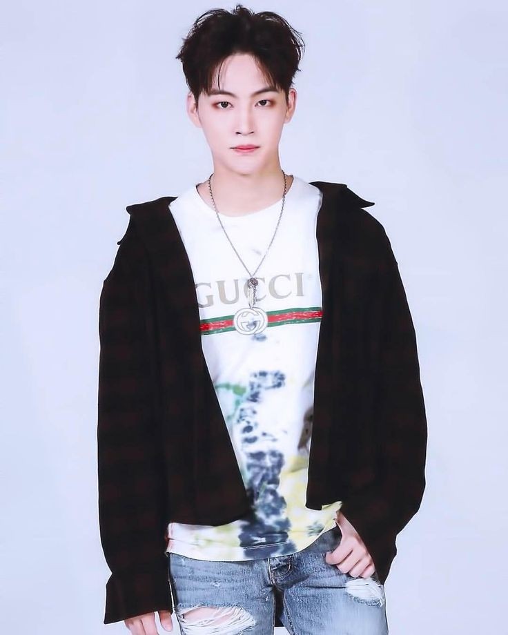 ⋆*｡𝐌𝐎𝐃𝐄𝐋 𐂗  › 𝐆𝐔𝐂𝐂𝐈       模型 ↺ Everчdαч ıs α fαshıon ⠀⠀s̶h̶o̶ɯ̶ αnd the 𝗐̲𝗈̲𝗋̲𝗅̲𝖽̲ ıs чour ❪• 𝗿𝘂𝗻𝘄𝗮𝘆
#GUCCIONEEDITION