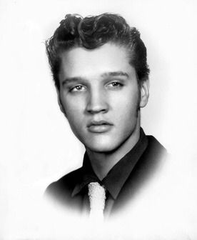 Tennessee, en 1948, cuando era adolescente y se gradúa en la Escuela Secundaria Humes en 1953.Allí su vida se vio influencia por el ambiente musical que se vivía en la ciudad, desde el gospel de la iglesia hasta el pop, el country o el R&B que se escuchaba por las calles, y