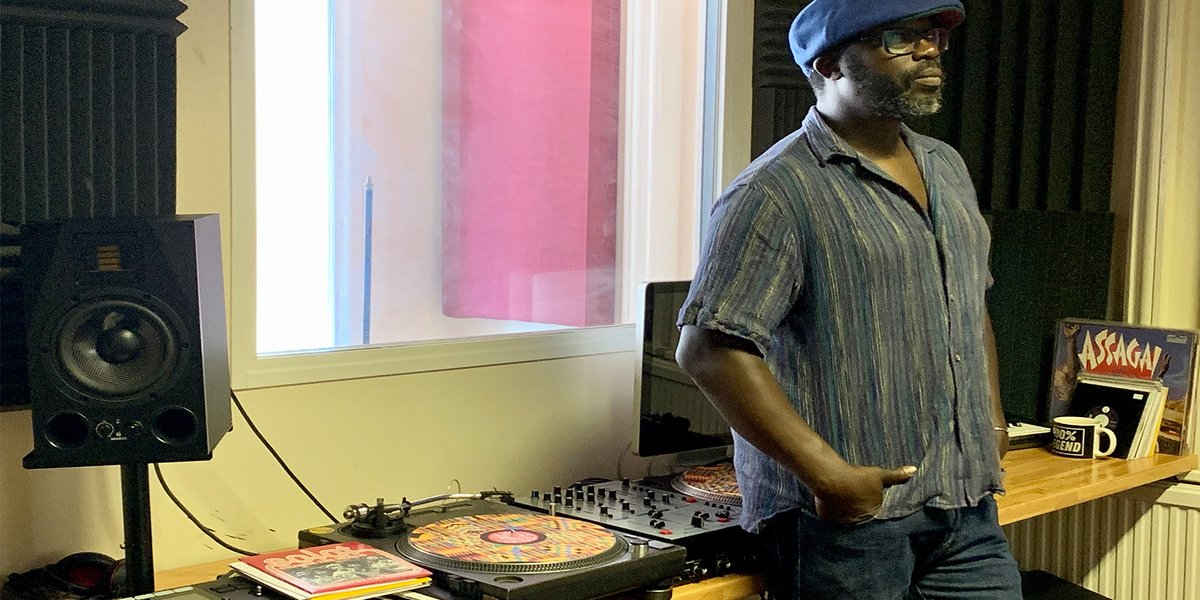 TheVinylFactory's tweet photo. Peter Adjaye selects “deep soul, uplifting disco, and underground funk and boogie” for #VFlive
https://t.co/k61GzLCFBA |@MusicforArchit https://t.co/Go2juuxVvH