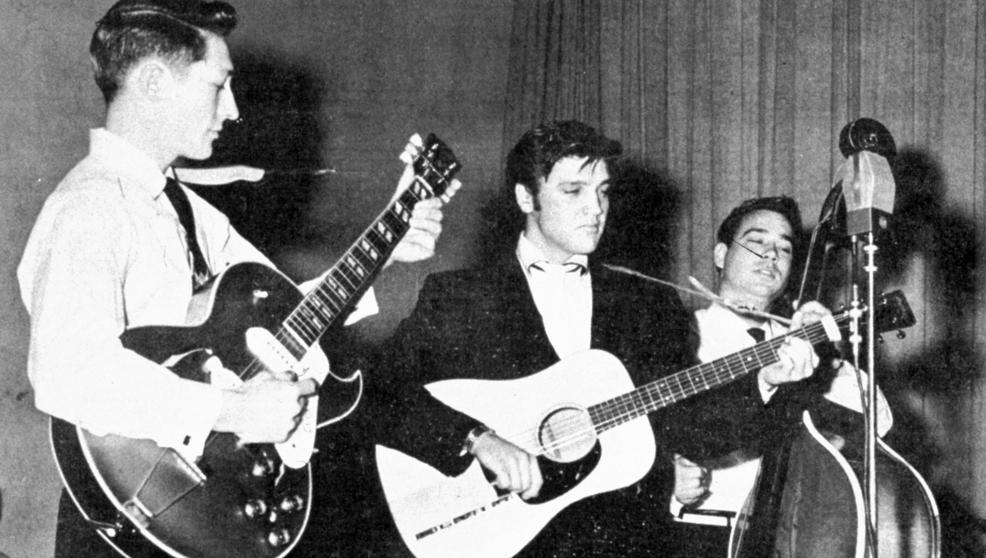 aunque finalmente no fue aceptado porque fallaba en las armonías, según Jim Hamill.Continuó trabajando como camionero para ganarse un dinero.Siguieron varias semanas de sesiones de grabación con una banda formada por Presley, el guitarrista Scotty Moore y el bajista Bill