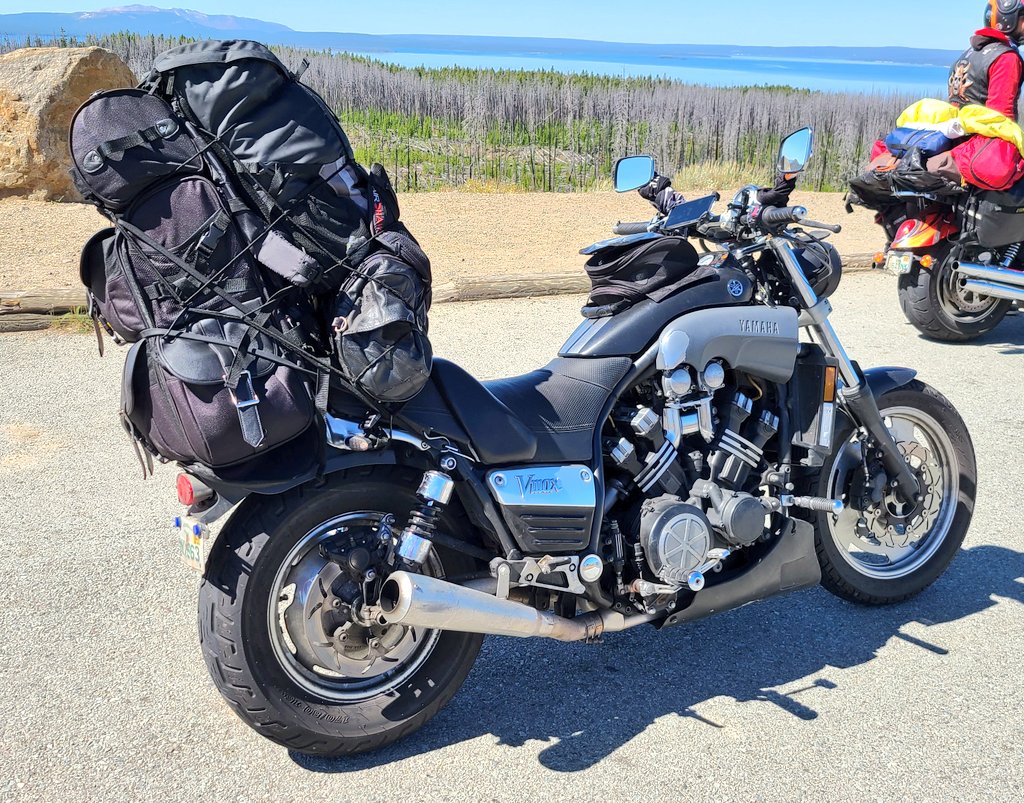 TexasDamnit's tweet photo. Okay name one street bike that you wouldn't tour on. One with a range of 120mi but I'd fast has hell in a straight line.
Give up? A VMax that the guy and his friends trailed up to Yellowstone from Florida
#thingsyoudontexpect #bikerlife https://t.co/QHIHhyAoIM