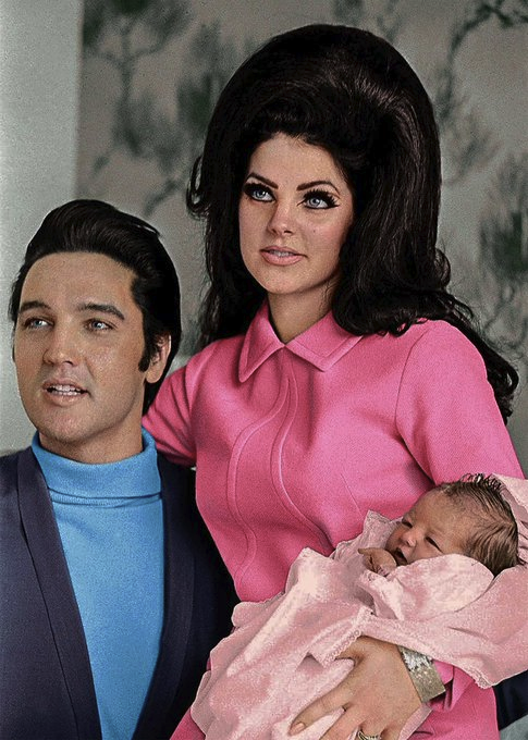 principales atracciones en vivo de los Estados Unidos.Ahora era un artista americano, un icono, pero no tanto un ídolo.Se había casado en 1967, y convertido en padre con el nacimiento de su hija, Lisa Marie, en 1968, y se divorció en 1973.No hizo más películas, aunque hubo