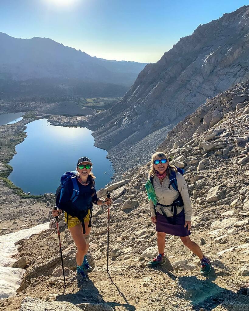 ladyonarock's tweet image. Heading back in to hike a section of the JMT with this courageous and determined friend @meeschelle3 . 21 weeks post ACL surgery and she is back and after it! Let the fun begin! #goingbackin #bonuspoints #johnmuirtrailnorthbound instagr.am/p/CD7Slg7FpwF/