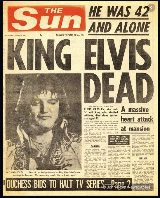 Finalmente, el 16 de agosto de 1977 Elvis fallecía en Graceland, siendo enterrado en el jardín de la casa.Tenía 42 años.Casi inmediatamente después de enterarse de su muerte, los dolientes de todo el mundo se reunieron en Graceland para despedir al pobre muchacho que había