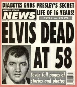 Finalmente, el 16 de agosto de 1977 Elvis fallecía en Graceland, siendo enterrado en el jardín de la casa.Tenía 42 años.Casi inmediatamente después de enterarse de su muerte, los dolientes de todo el mundo se reunieron en Graceland para despedir al pobre muchacho que había