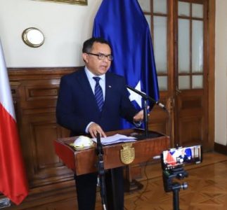 CorporacionPPC's tweet photo. #PuertoParaCiudadanos:  27 (28) de agosto Gobierno planea profundizar actividad portuaria en Valparaíso para recuperar economía post pandemia del #COVID19 .

Fuente: PortalPortuario https://t.co/FJrQPAbYUj

#LogísticaPrimeraLinea  #GentePuerto #Chile https://t.co/zvAnOnbkBU