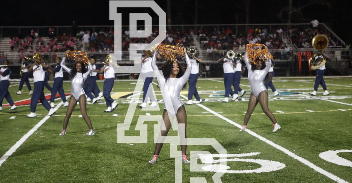 charlicya's tweet photo. #LetUsPlay #LetUsDance ✨🎓 @JPSDistrict @JPSAthletics   
Not only are y’all taking away the only good thing we had left of this school year y’all are taking away one of the things that motivate us each and every school year ! https://t.co/MvyRLMYyuV