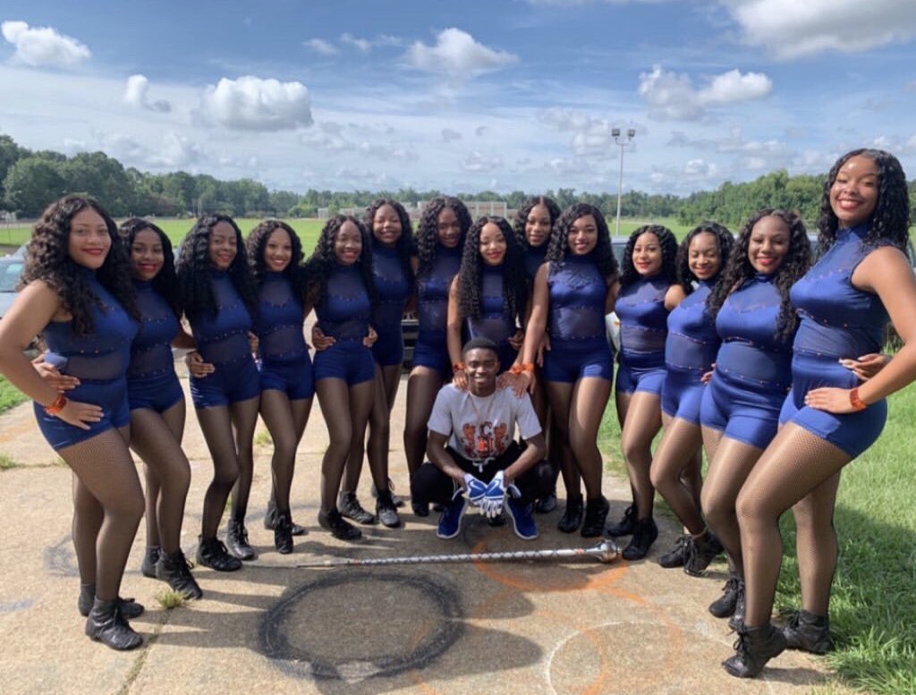 charlicya's tweet photo. #LetUsPlay #LetUsDance ✨🎓 @JPSDistrict @JPSAthletics   
Not only are y’all taking away the only good thing we had left of this school year y’all are taking away one of the things that motivate us each and every school year ! https://t.co/MvyRLMYyuV