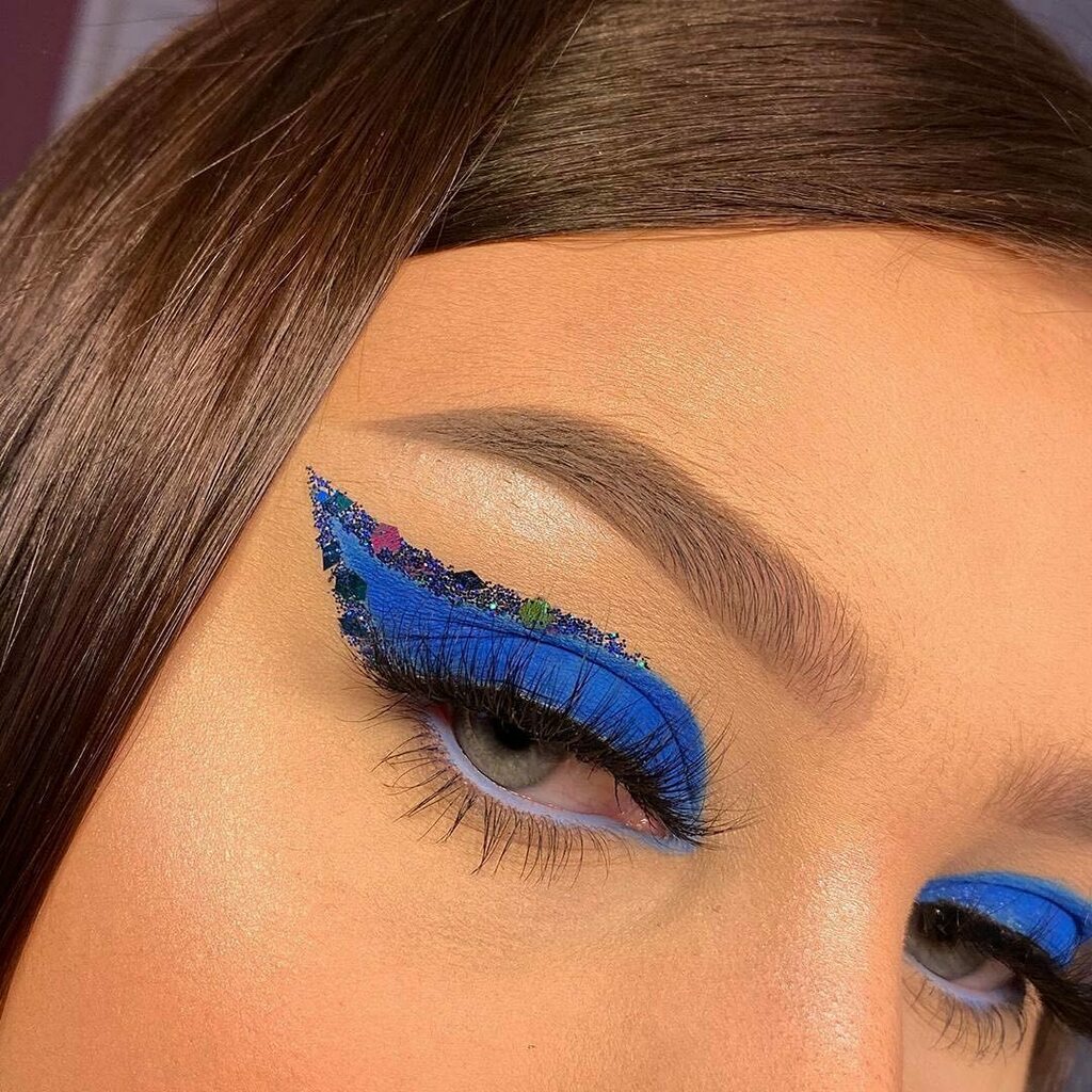 OFRACosmetics's tweet photo. @chloeandcosmetics gives us all the blue feels in #OFRAxNikkieTutorials SPACE BABY Highlight 💎 https://t.co/uYOFd36ldg https://t.co/q12VK85IkG