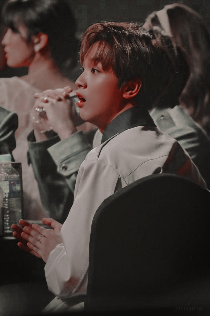 sunstractg's tweet photo. › 200815 📍𝚜𝚑𝚊𝚗𝚐𝚊𝚒, 𝚌𝚑𝚒𝚗𝚊
— 𝙘𝙞𝙚𝙡'𝙨 𝙢𝙤𝙙𝙚𝙡𝙞𝙣𝙜 𝙙𝙚𝙗𝙪𝙩
El día de hoy es el esperado evento de de @parakisstwt, así que vinimos todos a hacerle porras a nuestro modelo favorito. Estoy entusiasmado, ¡Vamos Ciel, lúcete!
#PARAKISS ⊹ #WULONGFS https://t.co/fUc0BtWCGz