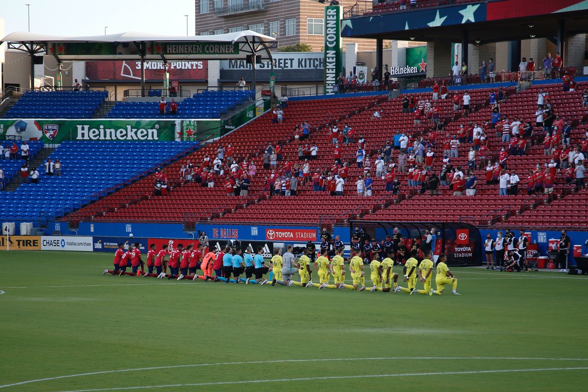 #WeKneelTogether <a href="/MLSPA/">MLSPA</a> <a href="/BPCMLS/">Black Players For Change</a>