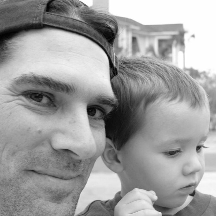 a thread of what your camera roll would look like if thomas gibson was your bf 